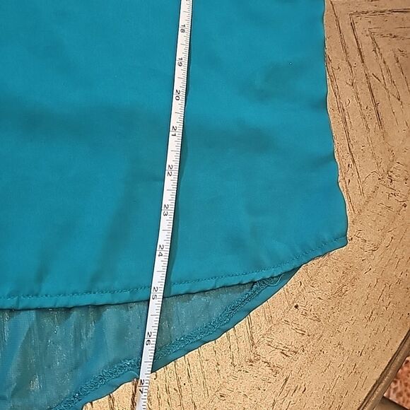 Green blouse DKNYC size M - Picture 7 of 11